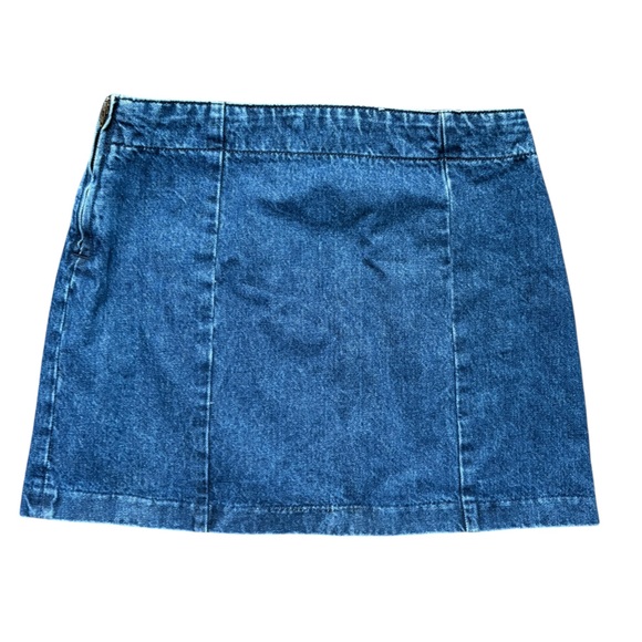 NWT Reformation Siobhan Denim Mini
Skirt Owens size 26. - Picture 4 of 8